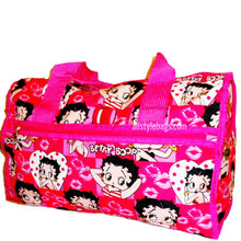 Cargar imagen en el visor de la galería, Bolsa de viaje Betty Boop de lona de 19" de largo con bolsillos rosas y cara para pasar la noche