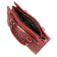 Cargar imagen en el visor de la galería, Bolso de hombro acolchado con cierre giratorio y diseño inspirado en el diseñador con tachuelas de diamantes de imitación