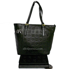 Cargar imagen en el visor de la galería, Cartera tipo cartera con bolsillos en relieve CE en color rosa y talla L