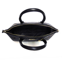 Cargar imagen en el visor de la galería, Bolso de mano con estampado de la firma LOEM, bolso de mano, bolso de mano, marca negra dorada
