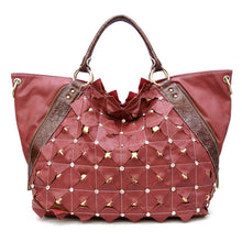 Cargar imagen en el visor de la galería, Bolso de hombro XL con cremallera de doble capa y tachuelas doradas, inspirado en el diseñador de diamantes de imitación
